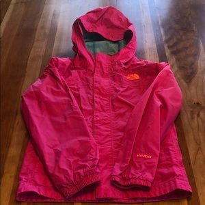 Girl’s The North Face windbreaker size 7/8
